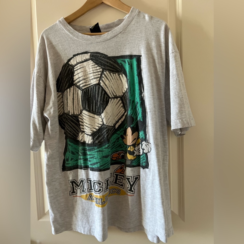 Vintage Mickey Mouse TShirt - Picture 4 of 8